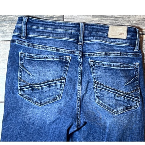 BKE Payton Mid Rise Universal Fit Tailored Bootcut Jeans Blue Size 28x29 Western - Picture 10 of 10